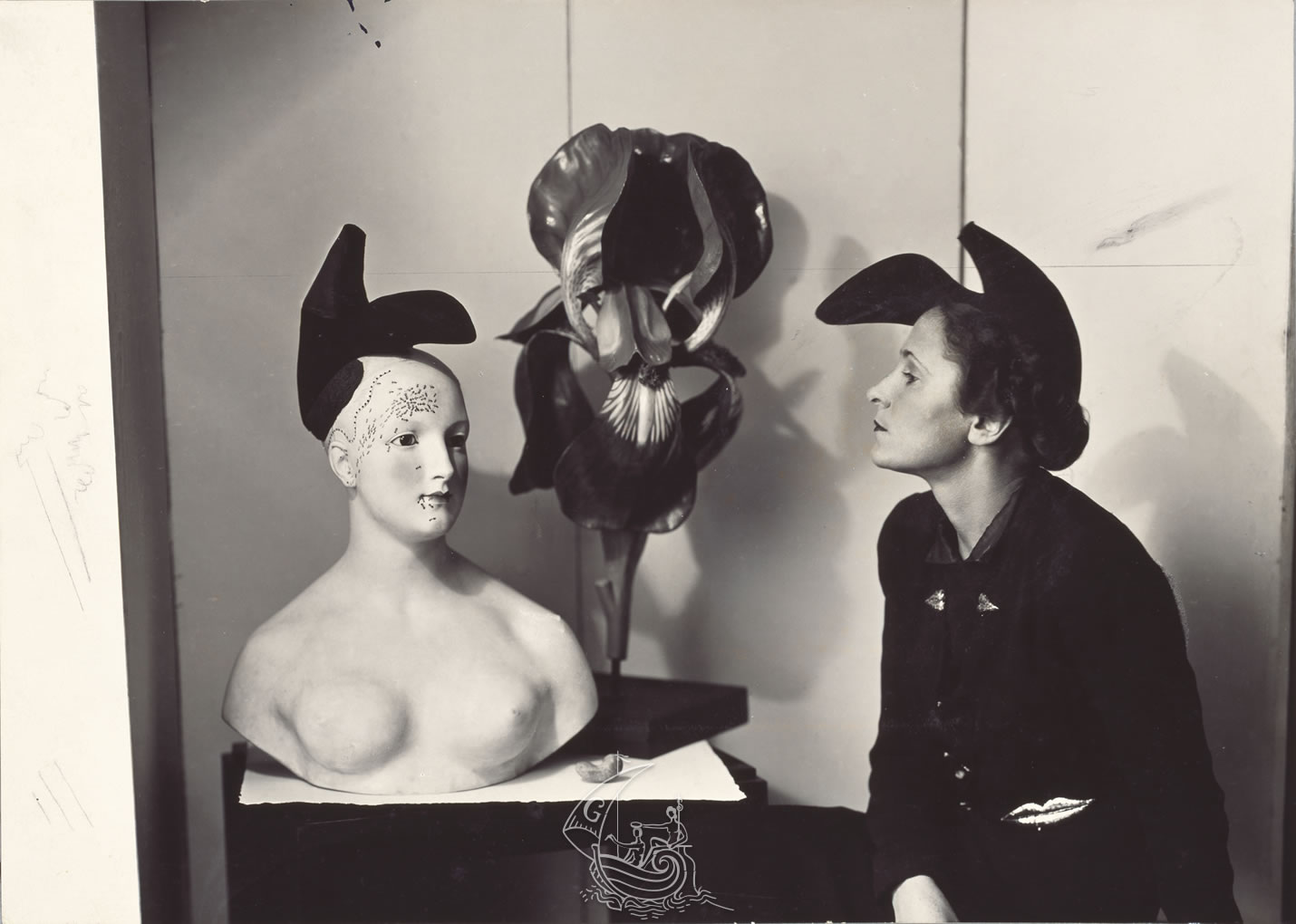 Sin título. Version del «Busto de mujer retrospectivo» con el «Sombrero- zapato» de Elsa Schiaparelli y Salvador Dalí | Fundació Gala - Salvador Dalí