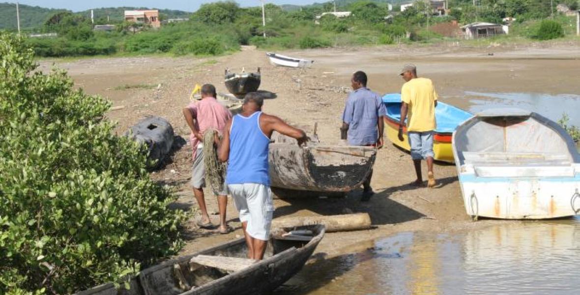 Los pescadores de tortugas debieron abandonar su oficio por orden del Gobierno Nacional.