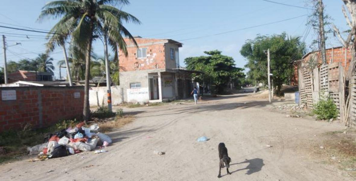 Los habitantes del corregimiento de La Boquilla se hallan entre dos disyuntivas: vender sus propiedades a los grandes inversionistas o dejar que sus dirigentes comunales los defiendan.